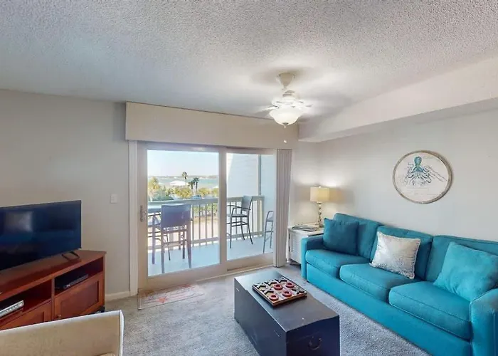 Little Lagoon Access Fishing Pier Sleeps 8 * Gulf Shores